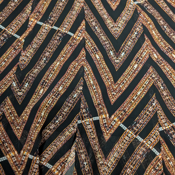 Astr Chevron Maxi Skirt in Black a - Picture 6 of 10